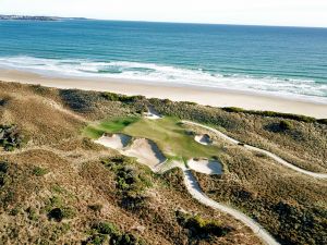 Barnbougle (Dunes) 7th Green Drone